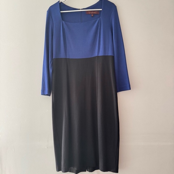 Elegant Blue and Black Dress - Picture 1 of 12